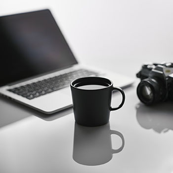 荡妇在聚会后给我胸部套弄鸡巴